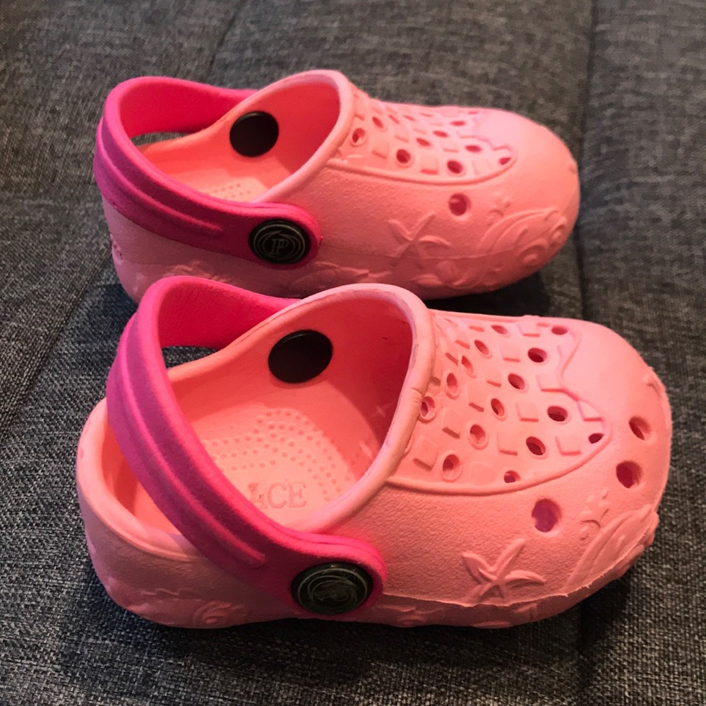 Crocs style shoes